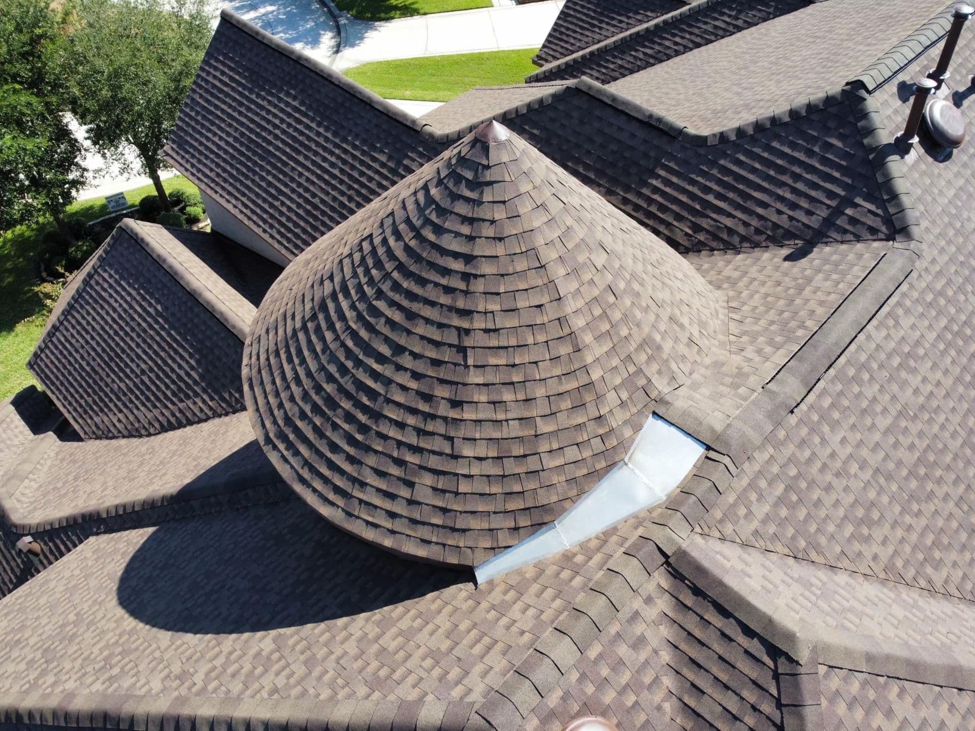Shingle Turret · Detail Work